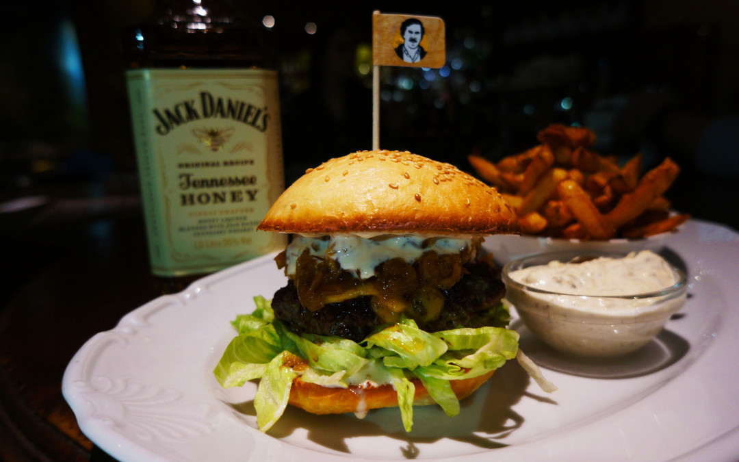 Royal Burger ze stařeného masa