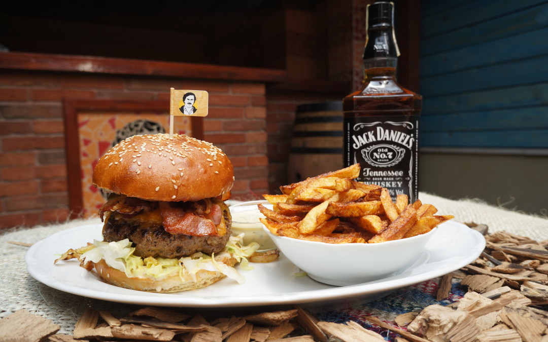 JACK DANIEl’S BURGER